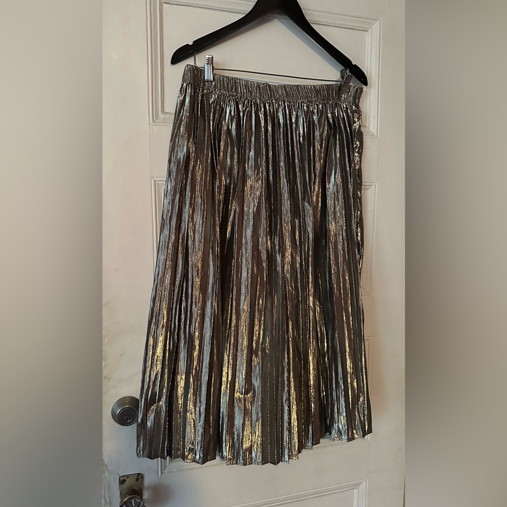 Gap Metallic Skirt Size L